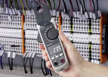 Wysokoprecyzyjne cęgi do pomiaru prądu stałego marki Voltcraft