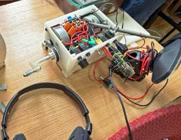 Prądnica survivalowa RIL – Radio Ignis Lux