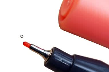 Miniaturowe rezonatory MEMS 32...76,8 MHz  o wysokiej odporności na udary i wibracje
