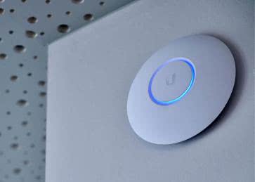 Access point w projektach IoT – jak zapewnić stabilną komunikację urządzeń?